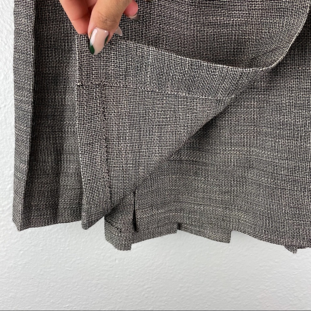 90s Vintage Grey Preppy Pleated Skirt - Picture 4 of 7